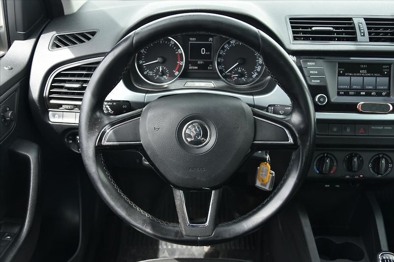 Škoda Fabia 1.2 TSI 66kW AMBITION DPH ČR - fotka 13 z 19