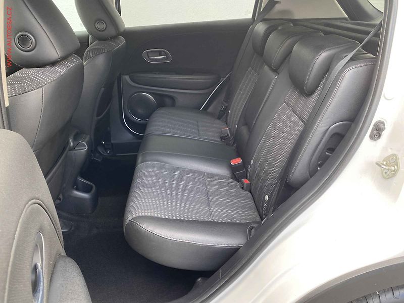 Honda HR-V (2016) 1.5i-VTEC, Executive, AT - fotka 10 z 17