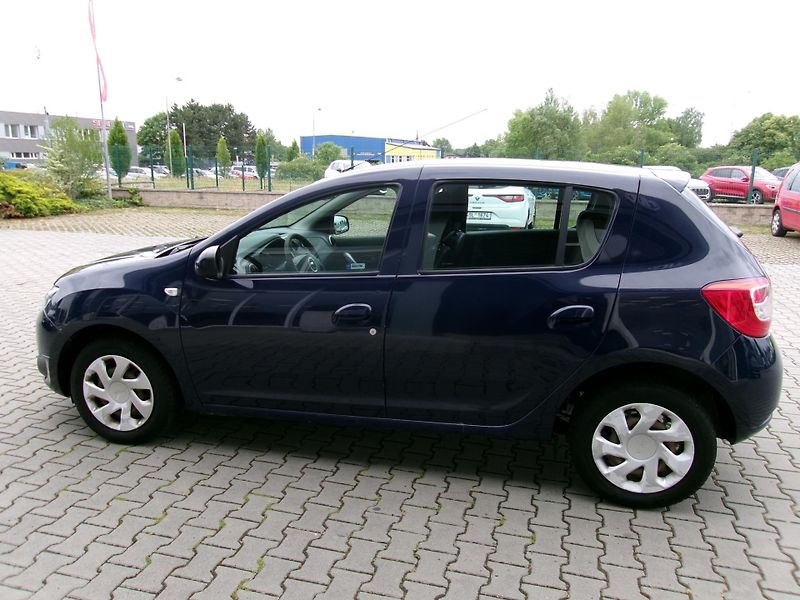 Dacia Sandero (2015) 1.2 16V - fotka 10 z 16