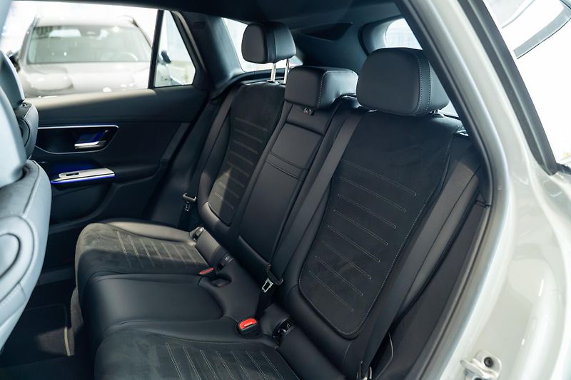 Mercedes-Benz GLC (2025) 220 d 4M/AMGPREMIUM/ESP/DIS - fotka 15 z 19