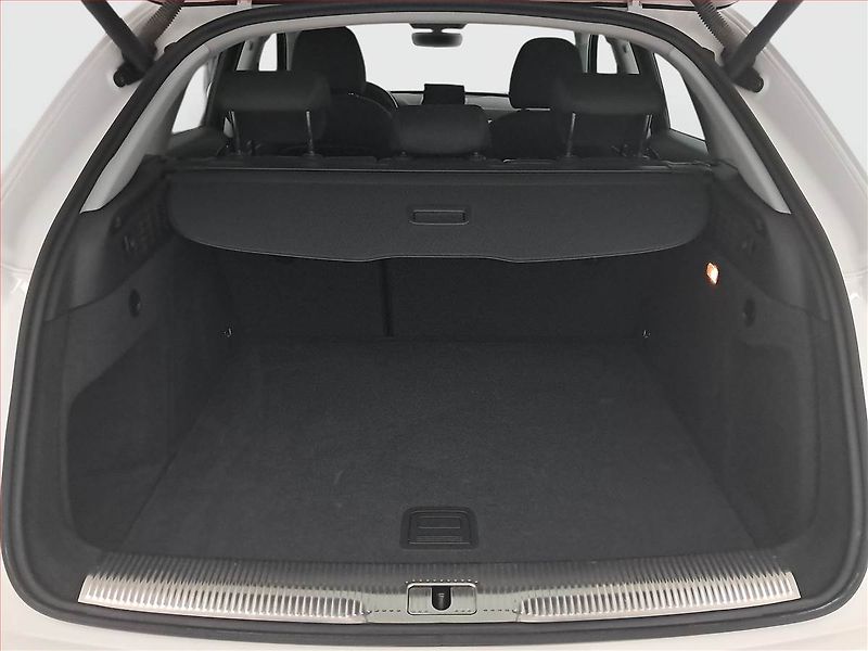 Audi Q3 (2016) 1.4 TFSI, Automat, Tempomat - fotka 14 z 20