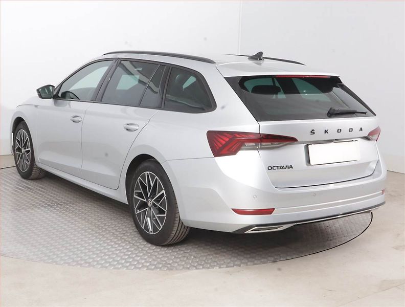 Škoda Octavia (2024) Sportline 2.0 TDI - fotka 4 z 17
