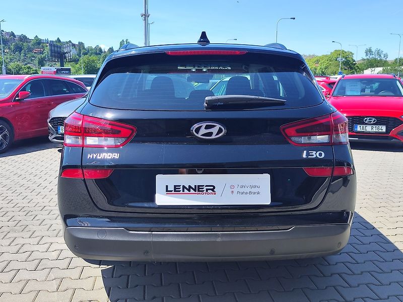 Hyundai i30 1.0 T-GDi/74kW Smart Climate - fotka 6 z 31