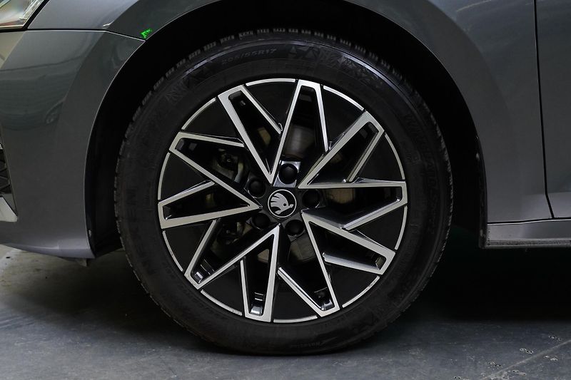 Škoda Octavia - fotka 5 z 22