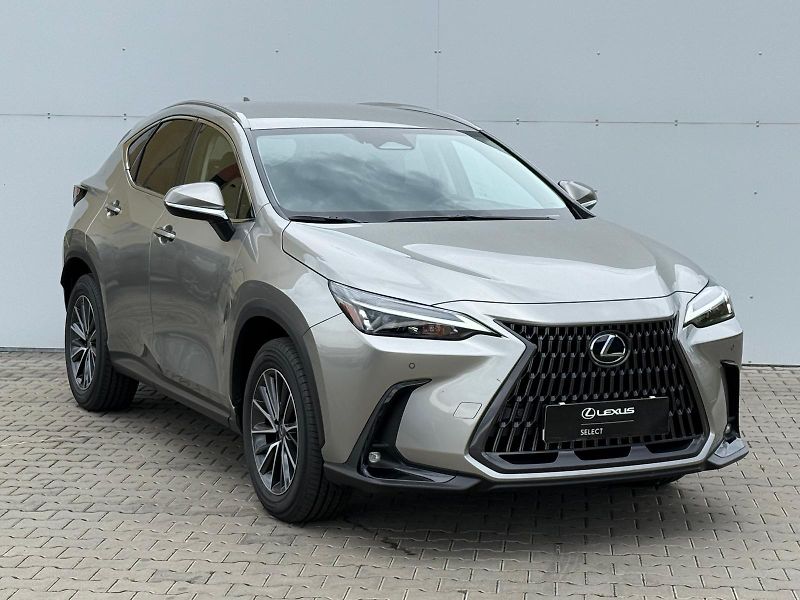 Lexus NX 350h 2,5 HSD e-CVT Executive 4×4 E- - fotka 6 z 29
