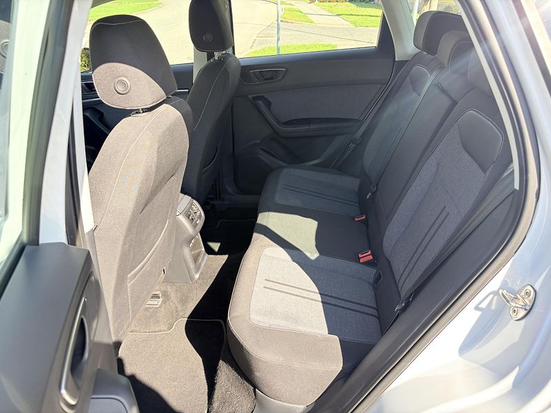 Seat Ateca 2.0TDI 110KW DSG 4DRIVE LED - fotka 49 z 56