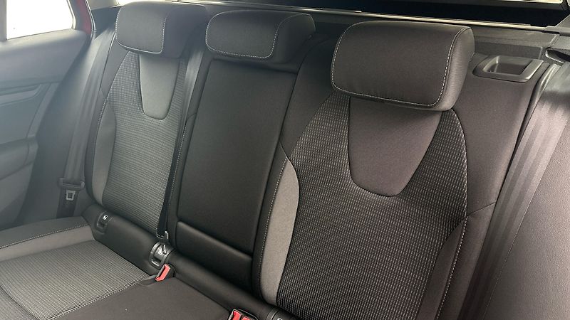 Škoda Octavia 1.0 TSI Ambition Combi - fotka 16 z 24