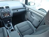 Volkswagen Touran (2013) 2.0 TDI, Navi, Tempomat - náhled 8