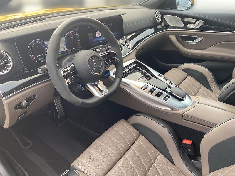 Mercedes-Benz AMG GT AMG GT 63 S E PERFORMANCE - fotka 13 z 27
