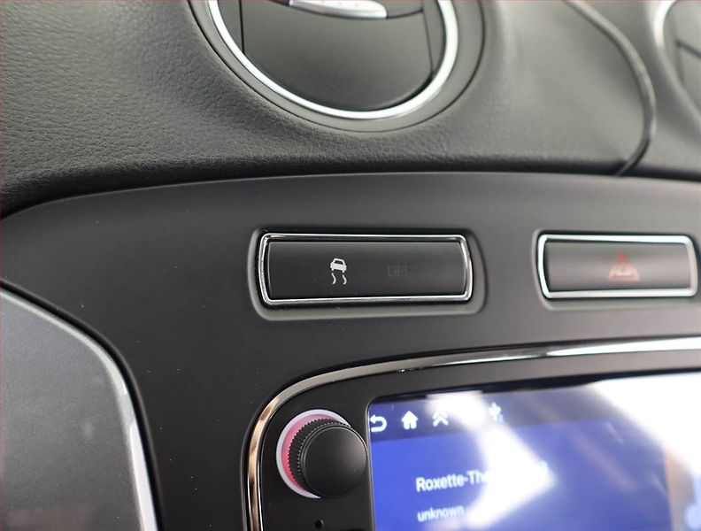 Ford Mondeo (2012) Trend 2.0 TDCi, Serv.kniha - fotka 18 z 19