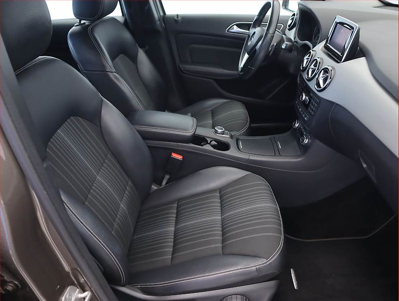 Mercedes-Benz Třídy B (2013) B 180 CDI, Automat, Serv.kniha - fotka 9 z 18