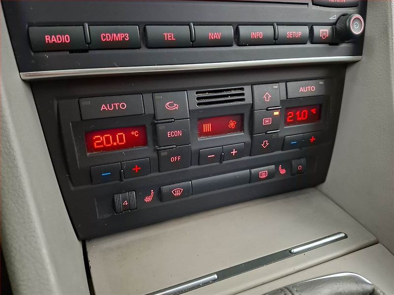 Audi A4 (2006) 3.0 TDI , 4X4, po STK, Tažné - fotka 14 z 15