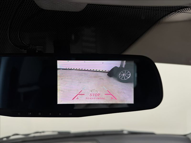 Mercedes-Benz Vito 2,1 CDI AC TAŽNÉ VELKÝ SERVIS - fotka 17 z 30