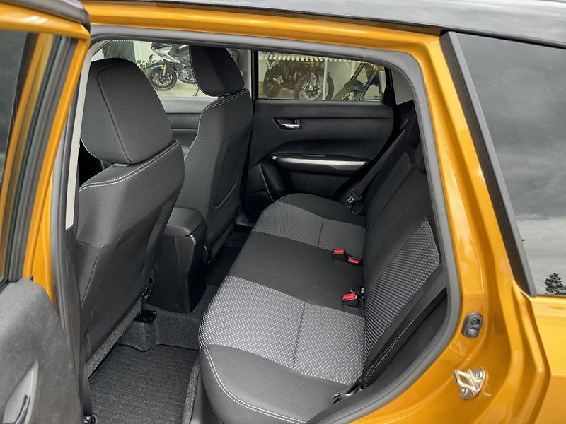 Suzuki Vitara (2026) 1,4 Premium - fotka 5 z 6