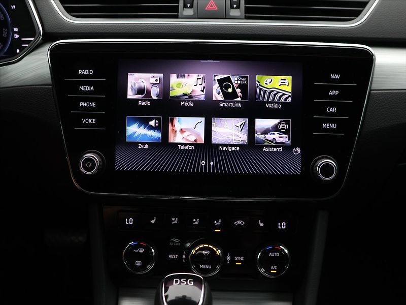 Škoda Superb 2.0 TDI 110kW LED Ambition DPH - fotka 17 z 26