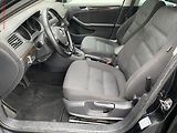 Volkswagen Jetta (2014) 2.0 TDi, DSG, bixen, TZ - náhled 10