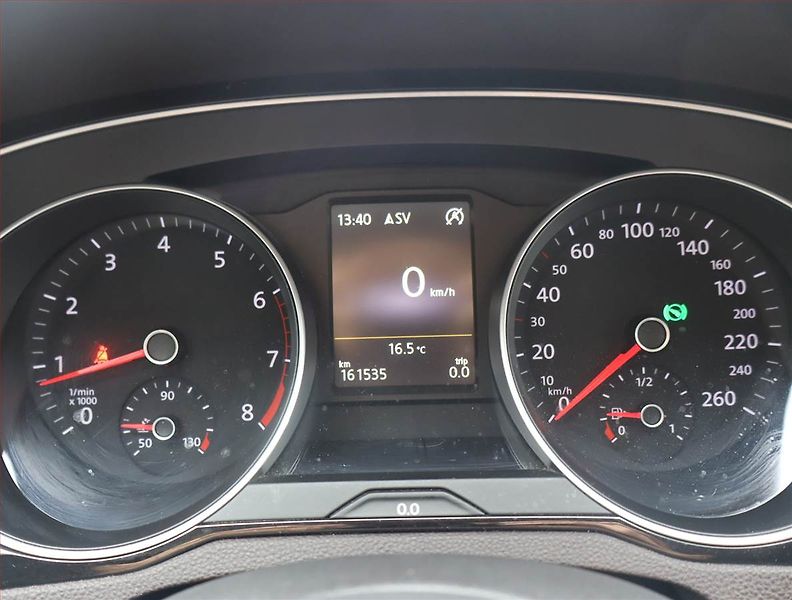 Volkswagen Passat (2015) 1.8 TSI, Automat, Serv.kniha - fotka 11 z 24