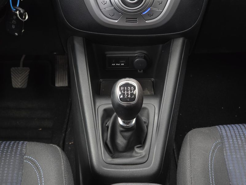 Hyundai ix20 (2014) 1,4i 66kW - fotka 15 z 16