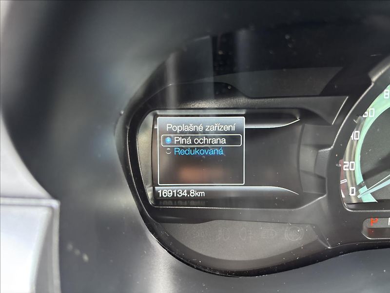 Ford Ranger 2,0 Limited 4x4 156kW DPH - fotka 29 z 43