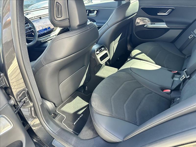 Mercedes-Benz Třídy E E 300de 4MATIC AMG linie - fotka 11 z 11