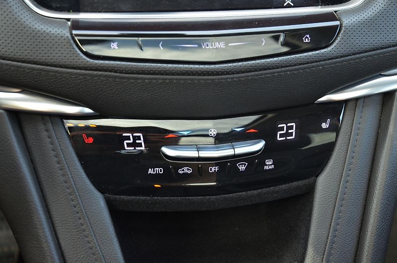 Cadillac XT5 (2019) 3.6 V6 231kW AWD Premium  - fotka 37 z 48