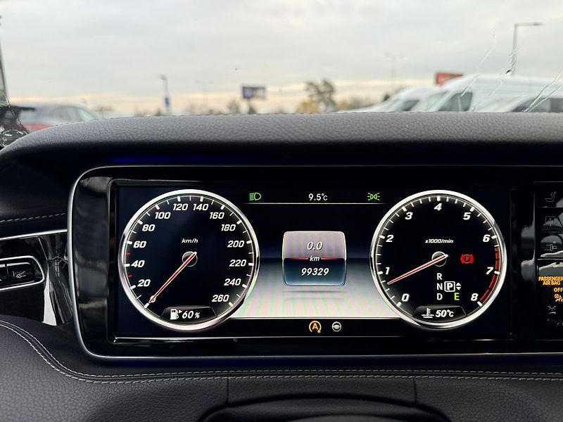 Mercedes-Benz Třídy S (2015) 500 4MATIC kupé - fotka 24 z 51