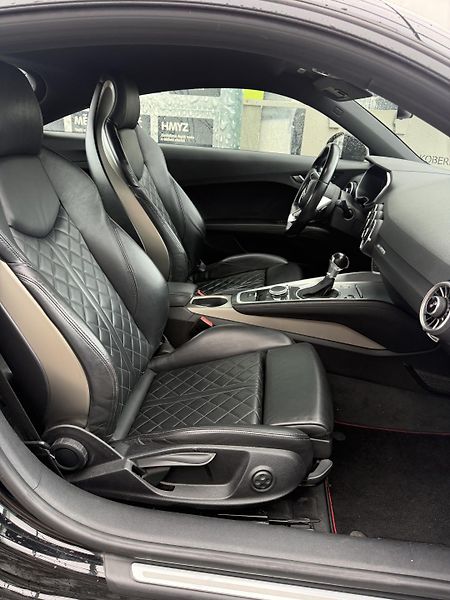 Audi TT (2015) - fotka 32 z 34
