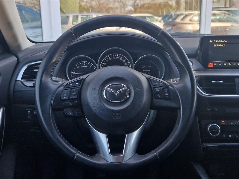 Mazda 6 2,2 Skyactiv-D, HEZKYNAJEZD - fotka 19 z 28