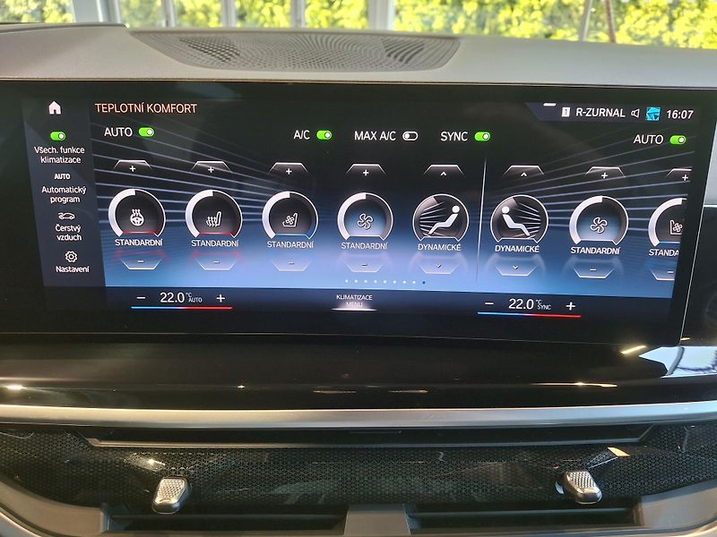 BMW X7 xDrive 40d Individuál - fotka 18 z 31
