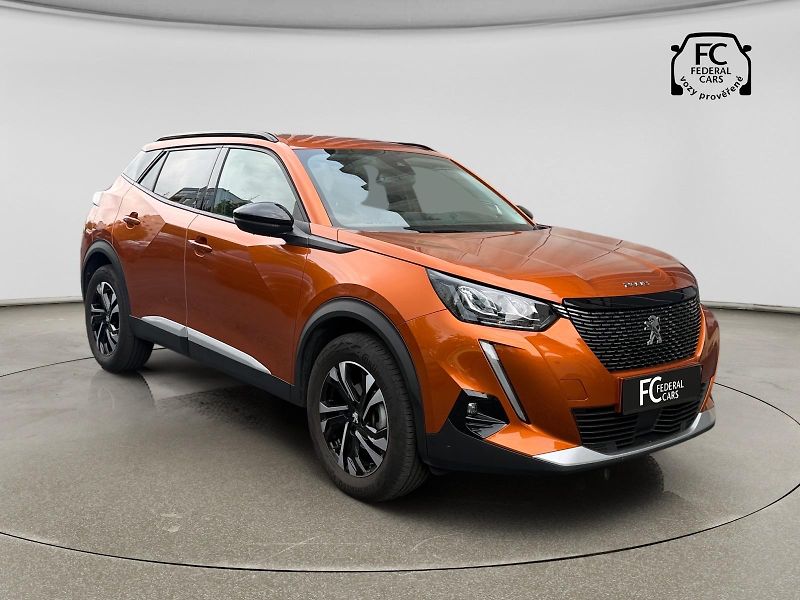 Peugeot 2008 (2023) ALLURE PACK PureTech 130k MAN6 - fotka 7 z 31