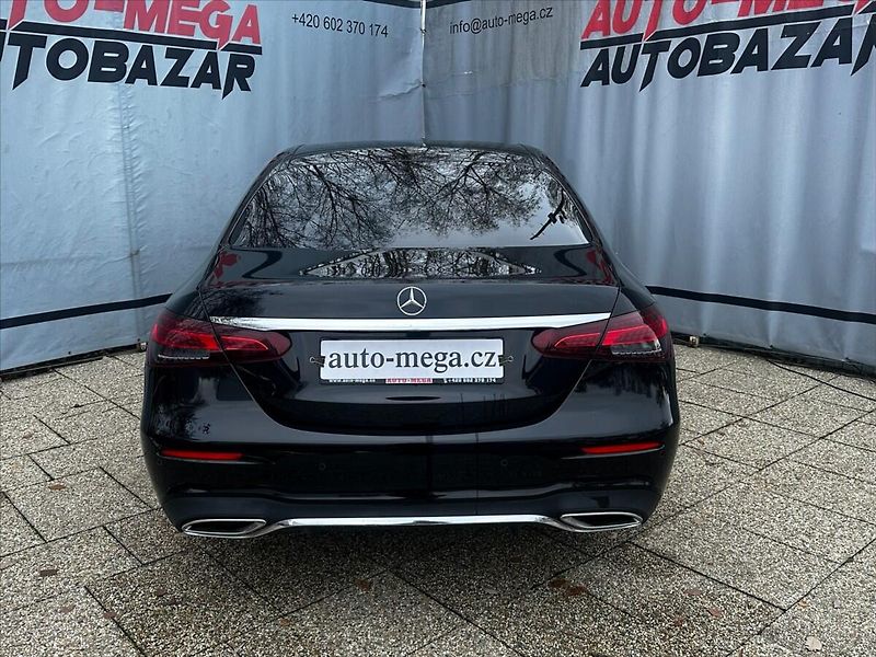 Mercedes-Benz Třídy E 2,0 220D 143kW - fotka 7 z 44