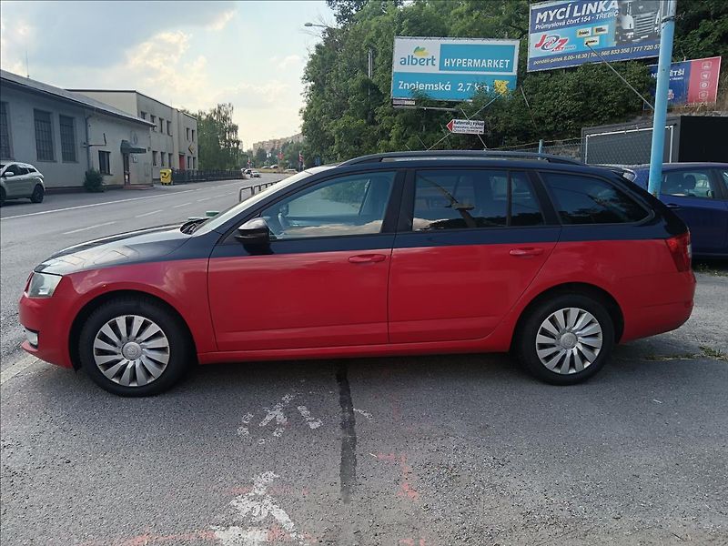 Škoda Octavia 2,0 TDi kombi  Ambition - fotka 6 z 20