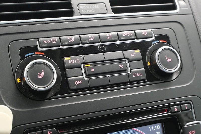 Volkswagen Touran - fotka 20 z 23