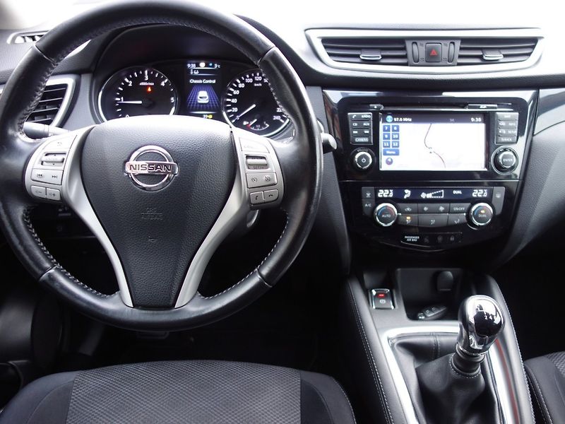 Nissan Qashqai (2017) 1.5dCi 81kW 6MAN -VÝBAVA! - fotka 13 z 42