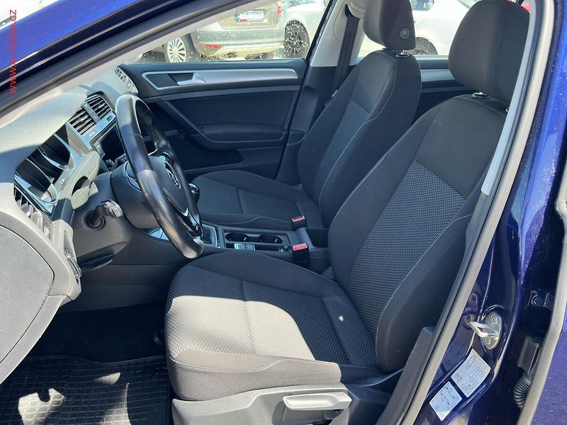 Volkswagen Golf (2019) 1.6 TDi, AC, temp - fotka 9 z 16