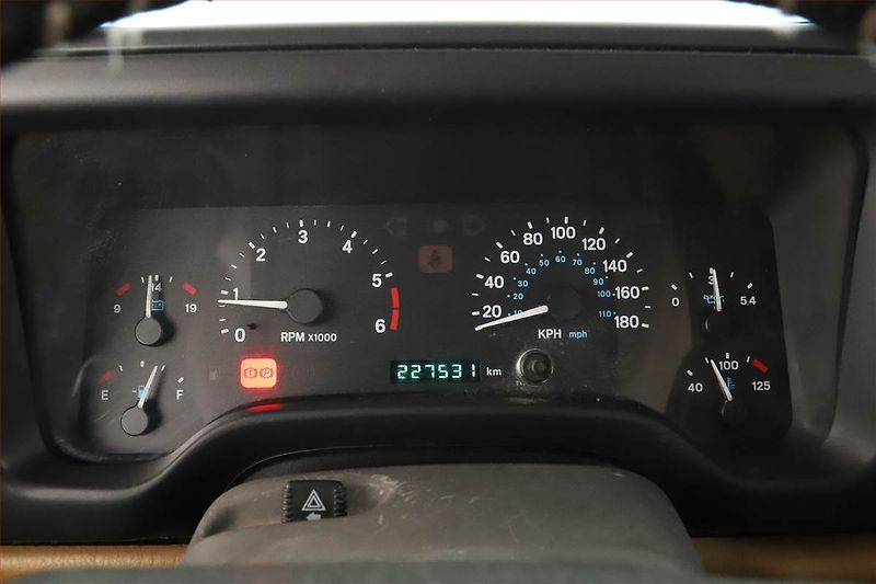 Jeep Wrangler (1996) 2.5, 4X4 - fotka 11 z 13