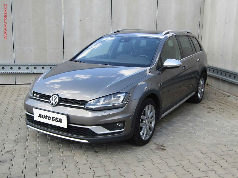 Volkswagen Golf (2015) 2.0 TDi 4x4, Alltrack, DSG - fotka 3 z 17