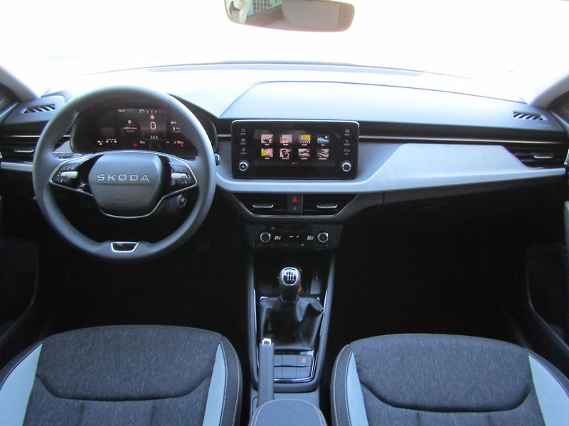 Škoda Scala (2026) Top Selection 1.0 TSI 85 kW - fotka 17 z 30