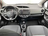 Toyota Yaris (2018) 1.5 i, 2.maj,ČR, servis - náhled 8