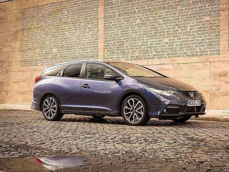 Honda Civic Tourer.