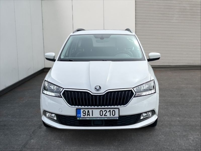Škoda Fabia 1,0 TSI Ambition - fotka 2 z 11