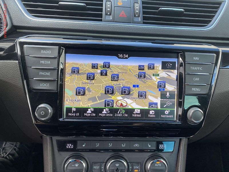 Škoda Superb (2015) 2.0 TSi 4x4, L&K, DSG, TZ - fotka 17 z 19
