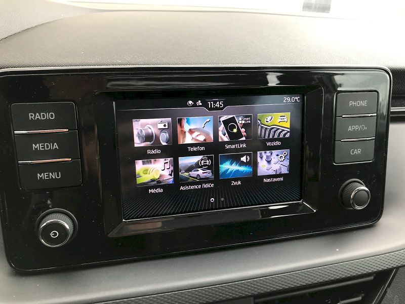 Škoda Scala (2023) AMB TS 110/1.5 M6F - fotka 17 z 25