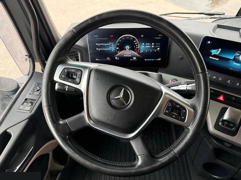 Mercedes-Benz Actros (2020) 2542 6x2 shrnovačka EURO 6 - fotka 11 z 18