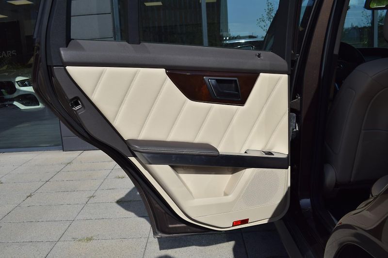 Mercedes-Benz GLK (2014) 350d 4M/vyhřívaná sedadla/Navi - fotka 21 z 43