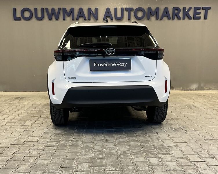 Toyota Yaris Cross 1,5 Hybrid AT Style - fotka 14 z 16