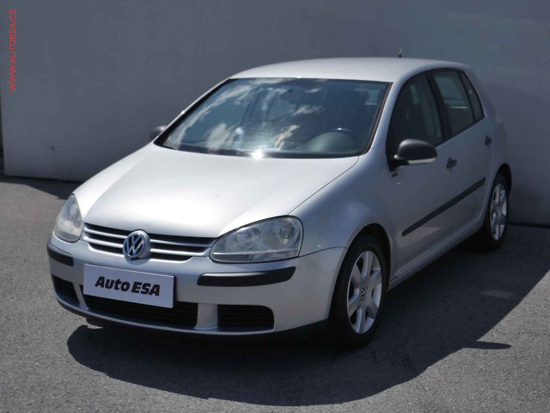 Volkswagen Golf (2007) 1.6i, ČR, Trendline, autoAC - fotka 3 z 13