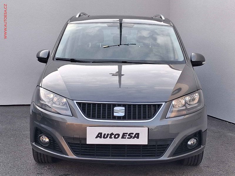 Seat Alhambra (2014) 2.0 TDi, Style, TZ, panor - fotka 2 z 19