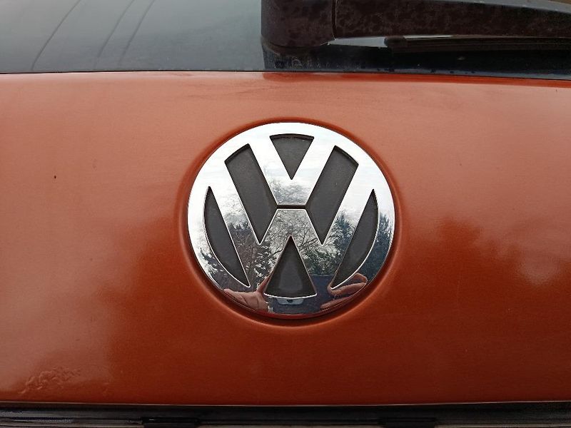 Volkswagen Touran (2010) - fotka 10 z 21