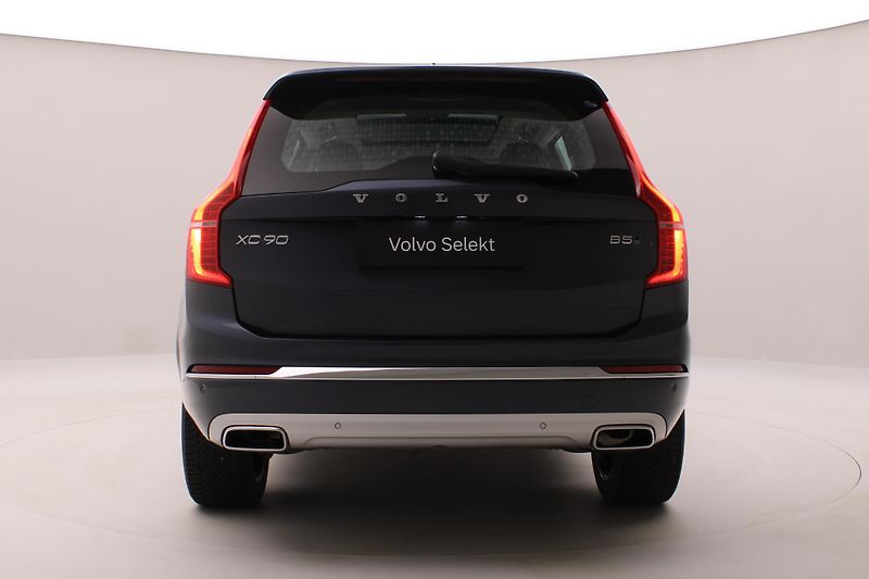 Volvo XC90 B5 AWD INSCRIPTION REZERVACE - fotka 11 z 46